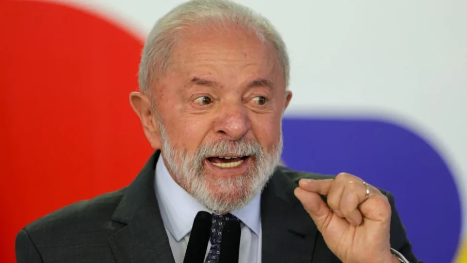 Leia mais sobre o artigo Lula recupera popularidade e vence bolsonaristas, aponta pesquisa